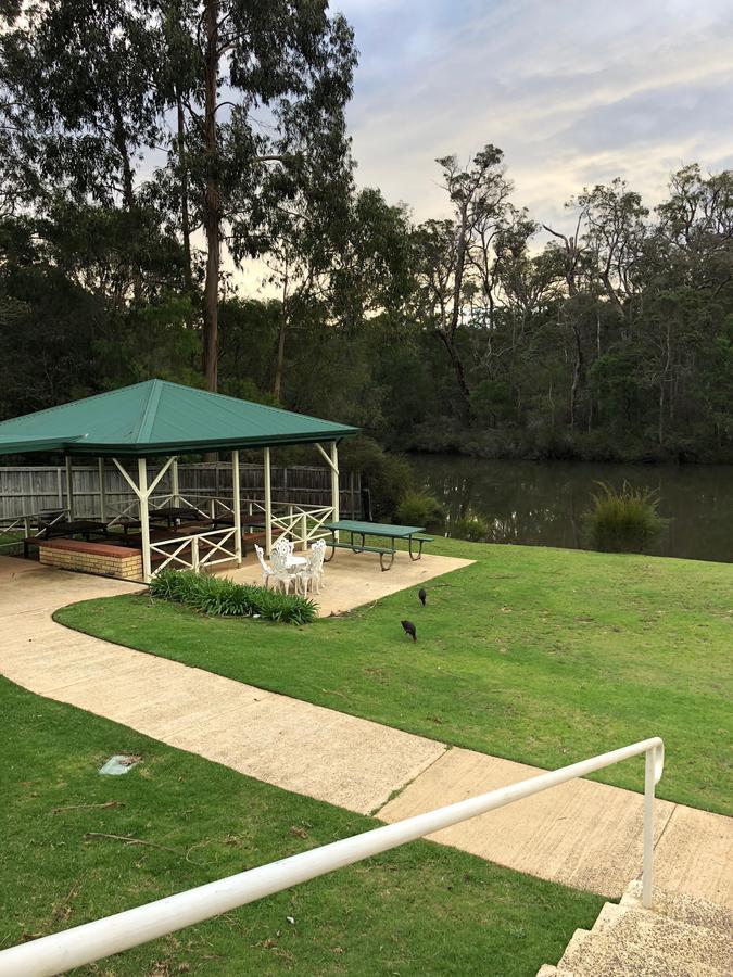 Riverview Tourist Park Hotel Margaret River Exterior photo